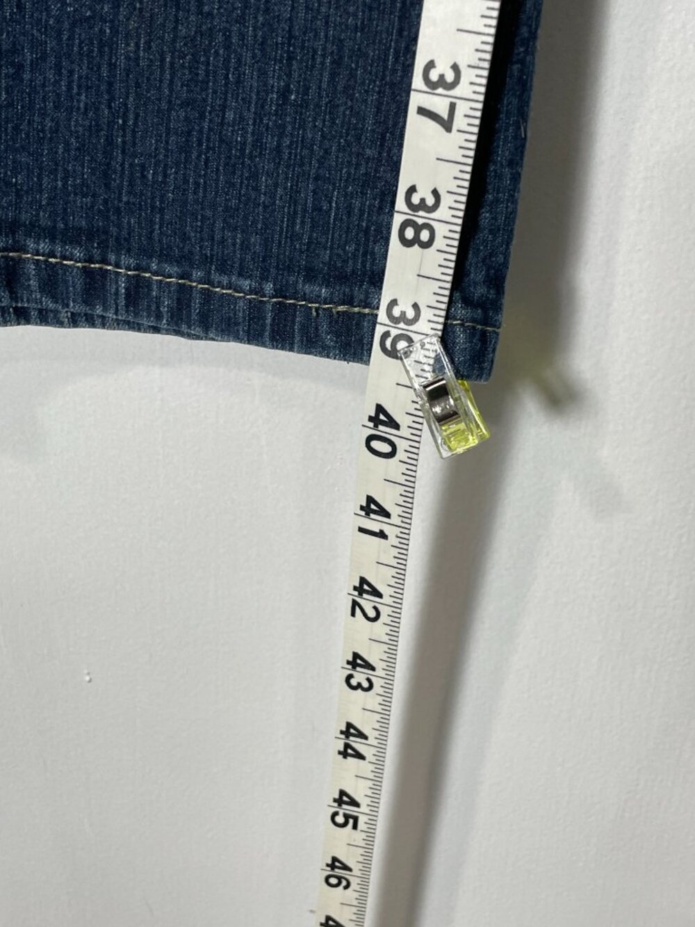 Roz & Ali Women’s Embroidered Beaded Jeans Size 10 Wide Leg Dark Wash Excellent - Picture 7 of 16